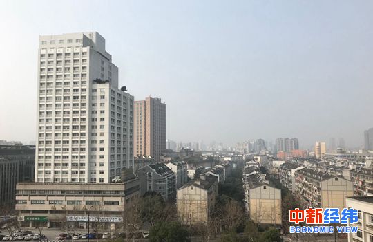 #经济日报#明年楼市怎么调？住建部提20次“稳”，重申房住不炒！