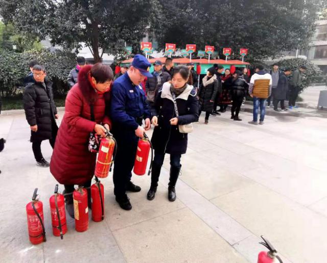 陕西科技传媒：大雁塔卫星消防站开展消防安全知识宣传培训活动