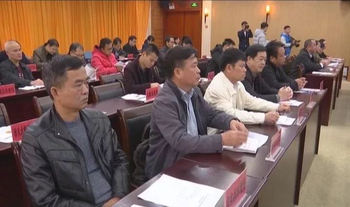 崇左广播电视台@注意啦，崇左市城市建筑垃圾管理将这样实施