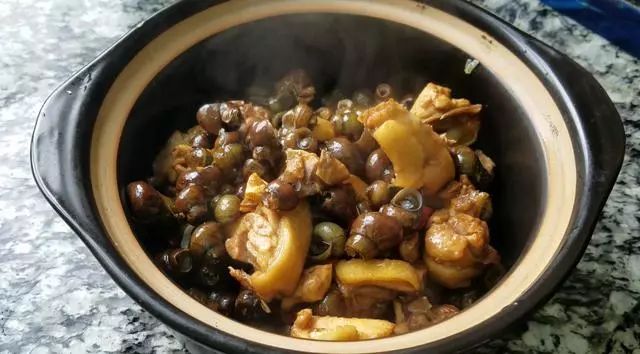 「美食工坊」盘点年夜饭5大硬菜，网友嫌买菜做饭麻烦，那就去饭店啊