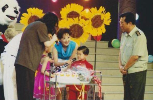 [半岛晨报]“我爸是李刚！” 判6年的儿子出狱，父亲拒见面，现状真惨……