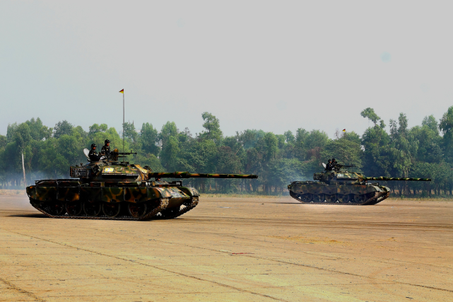孟加拉陆军的69IIG已经换装了长管105炮