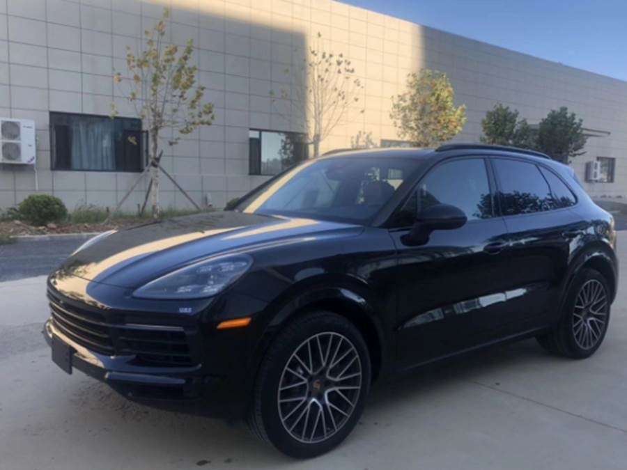 轿跑suv的代表19款保时捷卡宴实拍详解