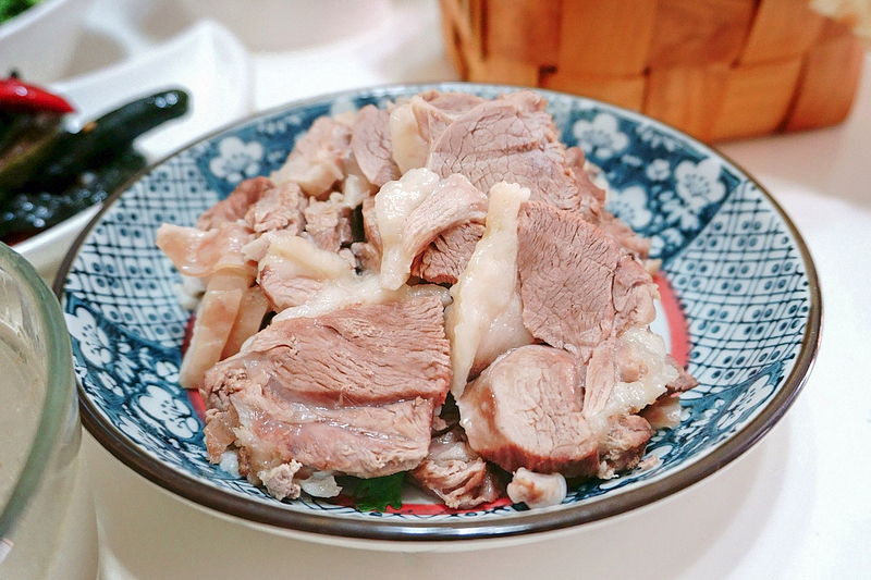 煮羊肉汤只知道凉水下锅可不行记住3个技巧羊肉又香又嫩