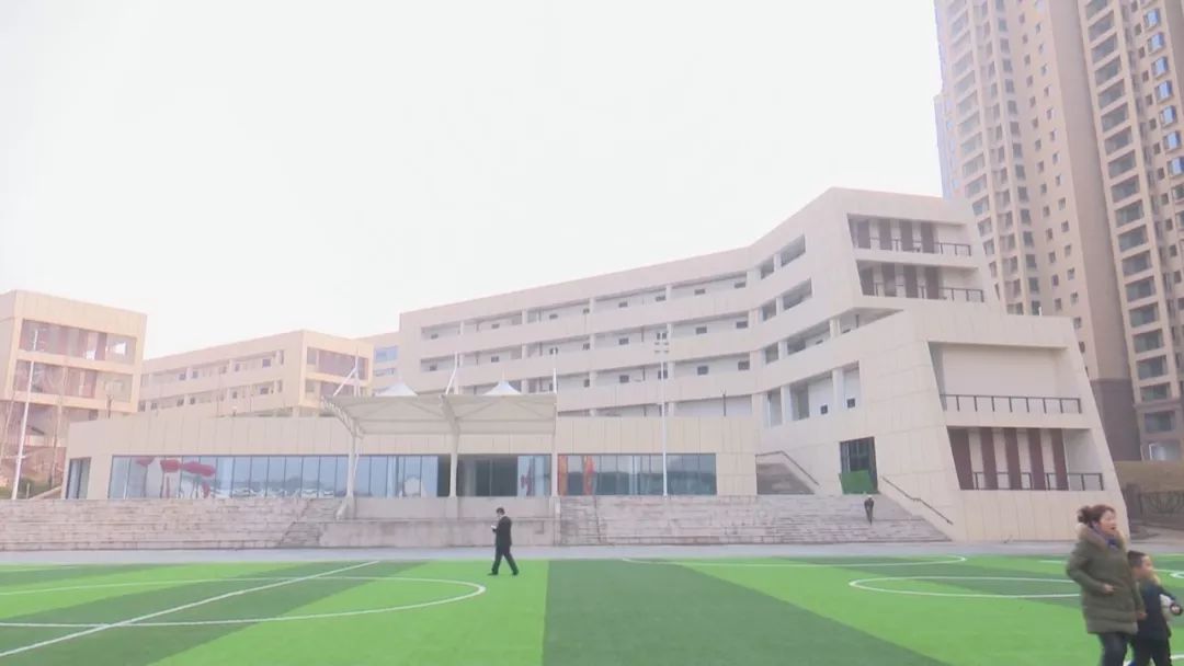 株洲市二中青龙湾小学来了开设36个班