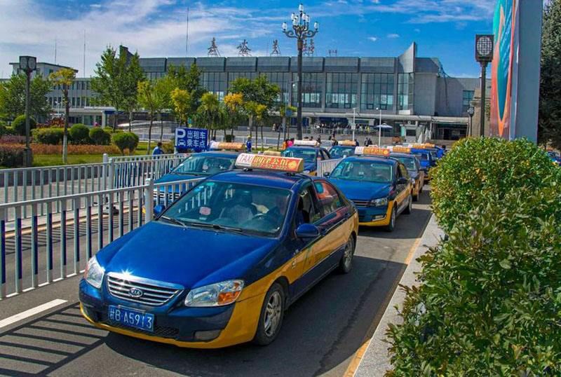 嘉峪关新增出租车一律按经营权无偿有期限使用标准答案在此