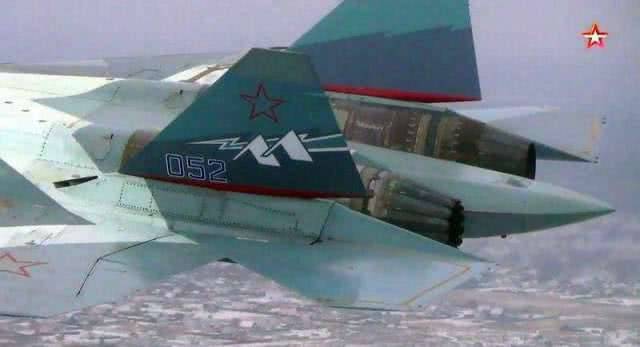 一架即将交付的苏-57战机，摔了！