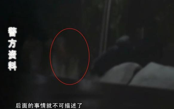 海峡消费报：男子假扮导演开房“试镜”，女大学生遭诱骗，被偷录不雅视频勒索