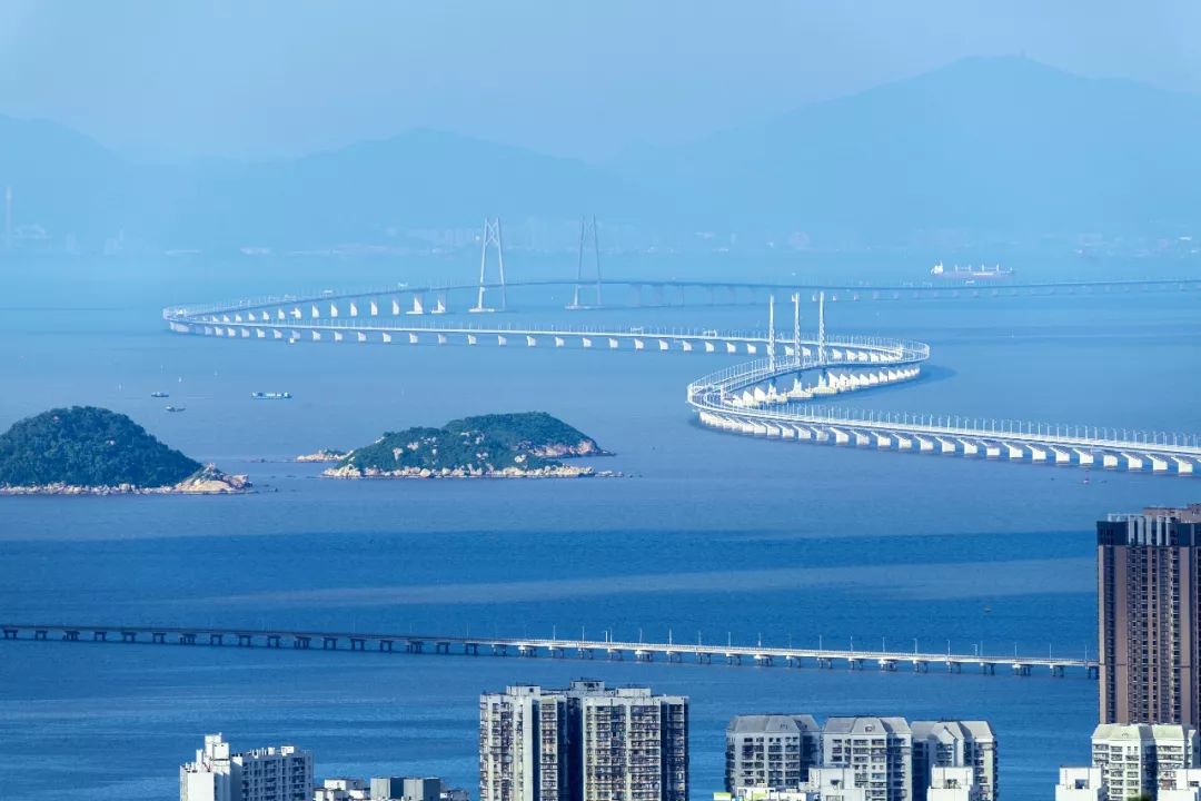 【呼和浩特晚报】你好，2020！