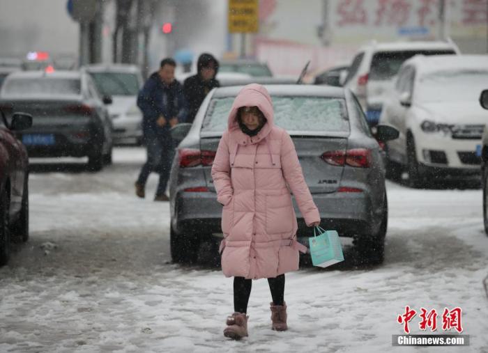 「经济日报」华北黄淮等地区有霾 西北地区东部等地将有雨雪天气
