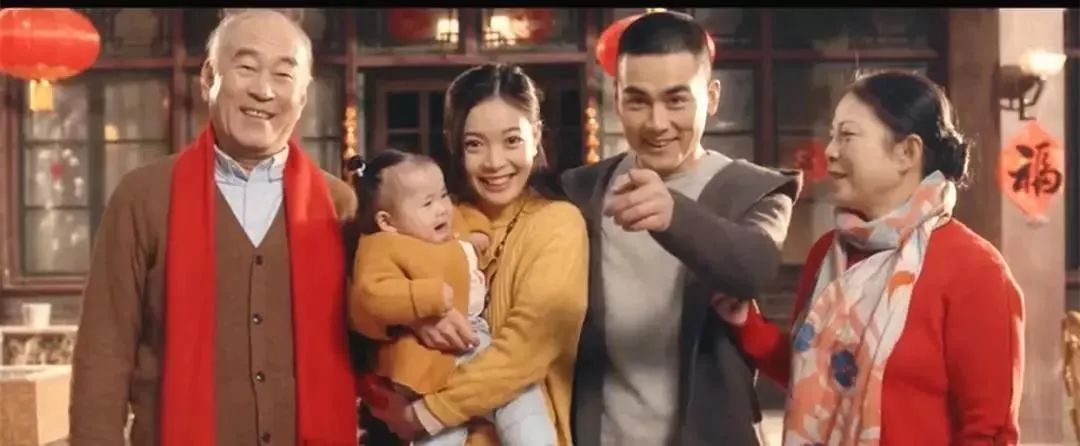 「中国国际进口博览会」人民日报推出微视频《十年》，“四叶草”入镜21世纪第二个十年