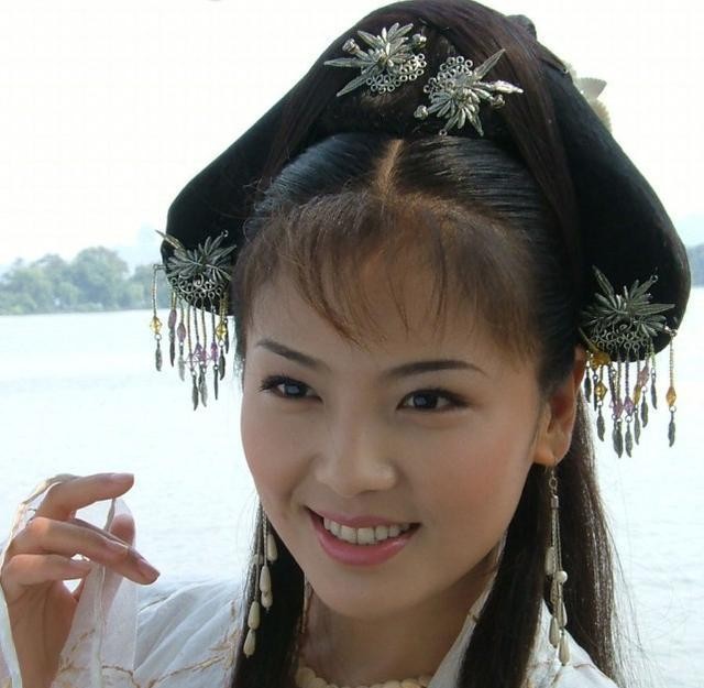 演白蛇传的女演员赵雅芝最经典最后一位太美了