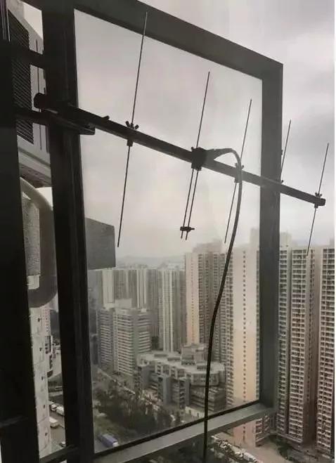 经济日报：香港暴徒“地下电台”总部被端 5名骨干被抓