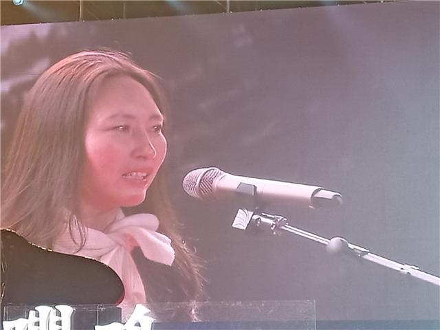 淮安籍诗人梅尔应邀出席南京跨年诗会