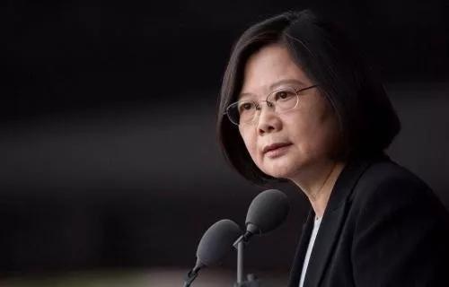 [长安街知事]台黑鹰坠毁调查，不排除人为因素