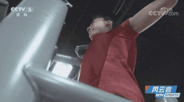 经济日报@郎平：队员不要有那么多压力，输球主教练负责