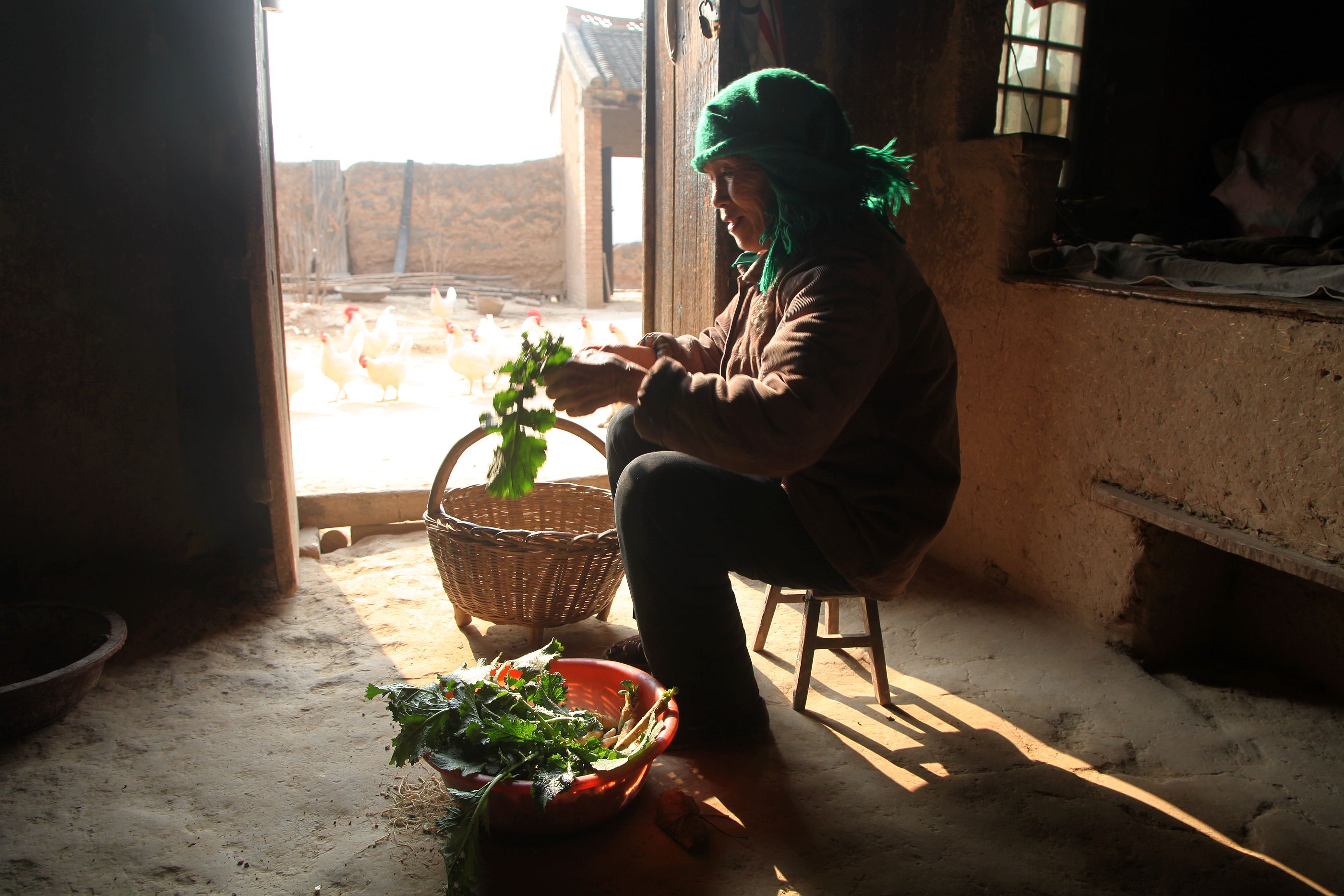 山西大山发现1户人家7旬老夫妻守了50年看生活成啥样