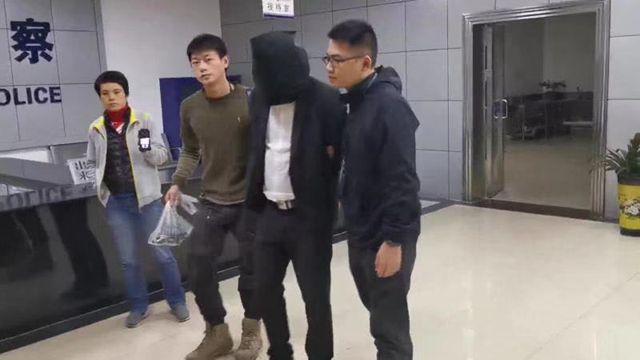 信息时报@谎称广州火车站改造诱骗换乘实施勒索，警方联手一举打掉“车匪”抢劫团伙