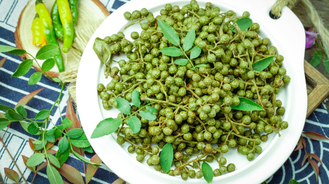 口河区华跃藤椒种植专业合作社的高山藤椒干品,具有芳香浓郁,麻味纯正