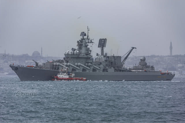 「环球时报」普京即将到访，土耳其媒体错报俄军巡洋舰险些失控撞岸