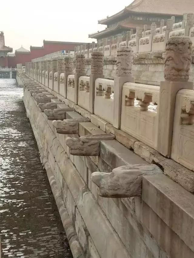 「中国教育报」北京一下雪，故宫就上热搜！关于600岁的故宫，这些故事值得讲给孩子听｜特别关注