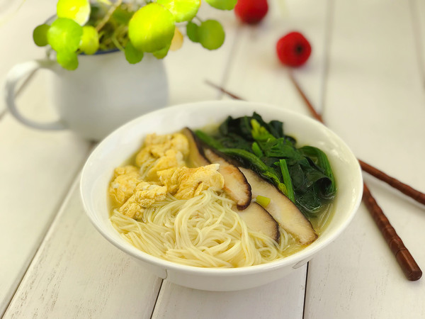 冬天来碗这个面,营养丰富,暖胃驱寒,喝到汤都舍不得剩!