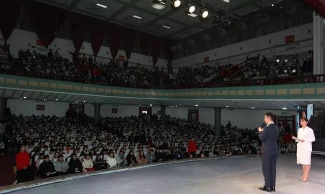 「映象网」金句频出！播神康帅来河南啦