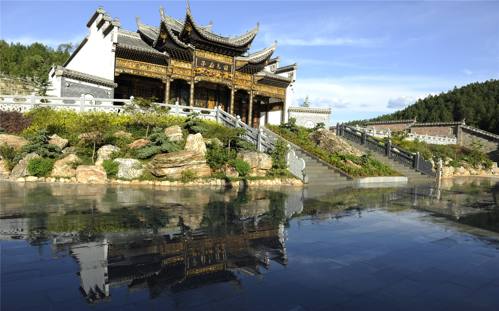 周末去哪玩福建漳州市一日游一柱插地不假片瓦甘露岩寺