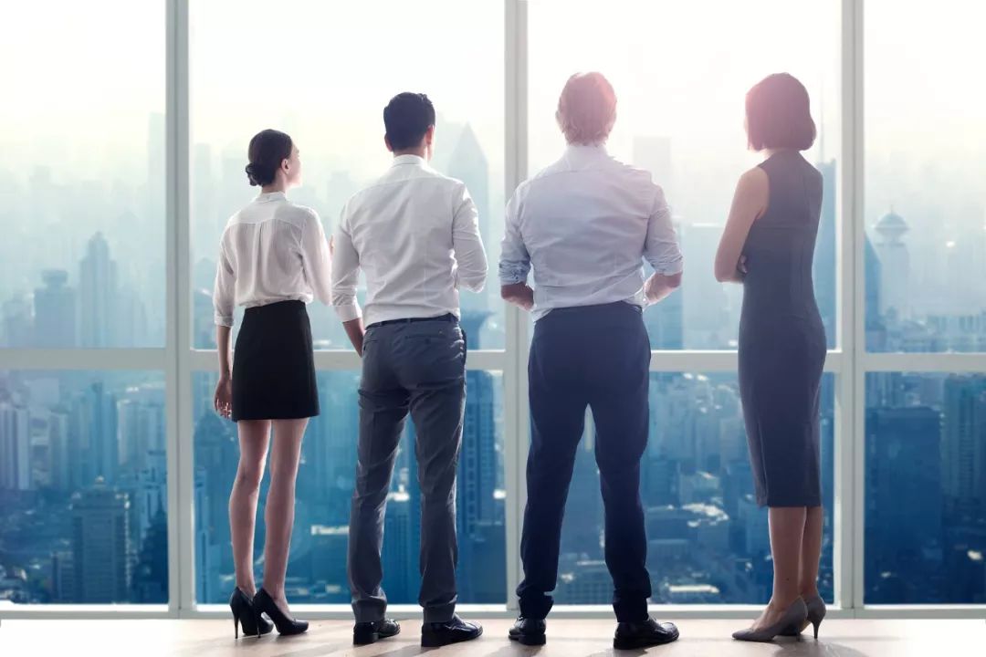 【人民日报】「关注」年终考核不合格，单位有权开除我吗？