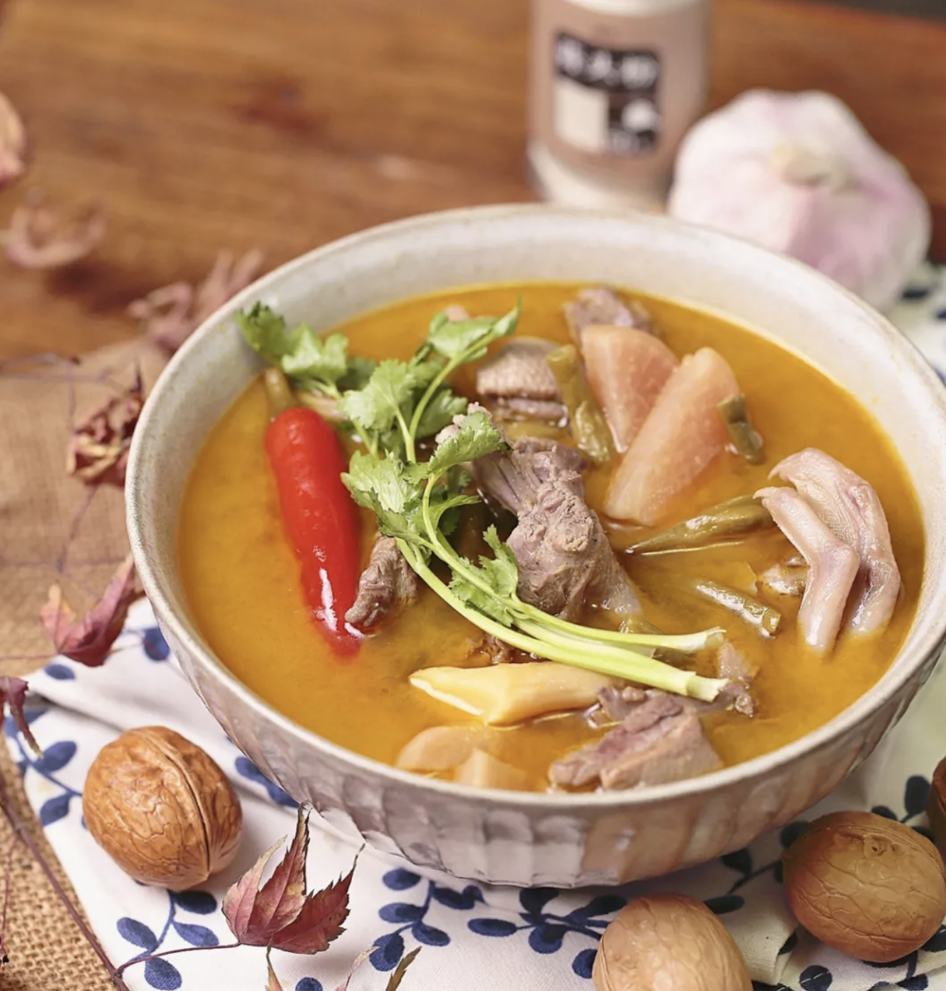 从四川来回一袋地道的泡菜,也是为了感谢朋友,这就做了这道泡菜酸汤鸭