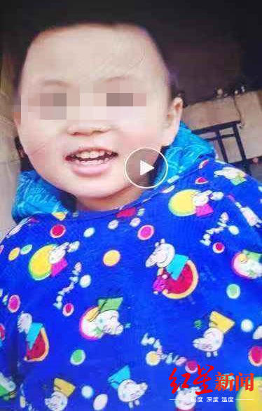 红星新闻：父亲忙着回微信4岁儿子失踪 10天后在工地找到不幸已死亡