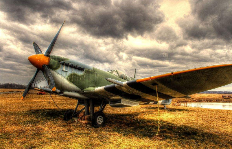 按照德国空军原本的计算,13毫米的mg131和15毫米的mg151/15用来对付