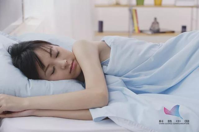 「科普中国」长期穿内衣得乳腺癌？不穿乳房又下垂？告诉你到底该怎么穿