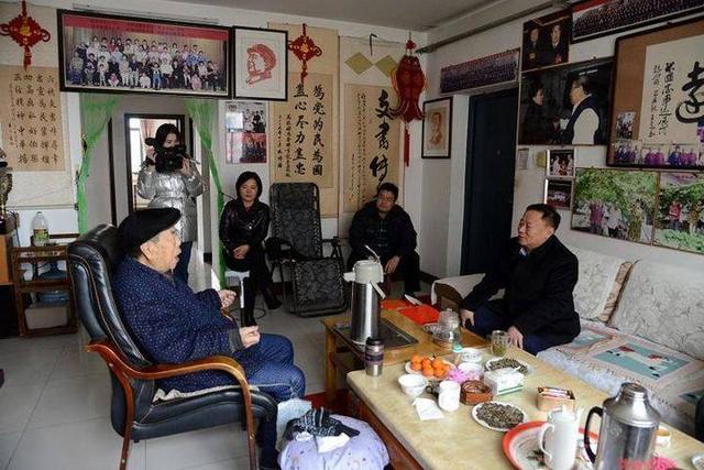 山东茌平:祝张国忠劳模节日快乐健康长寿_人民号