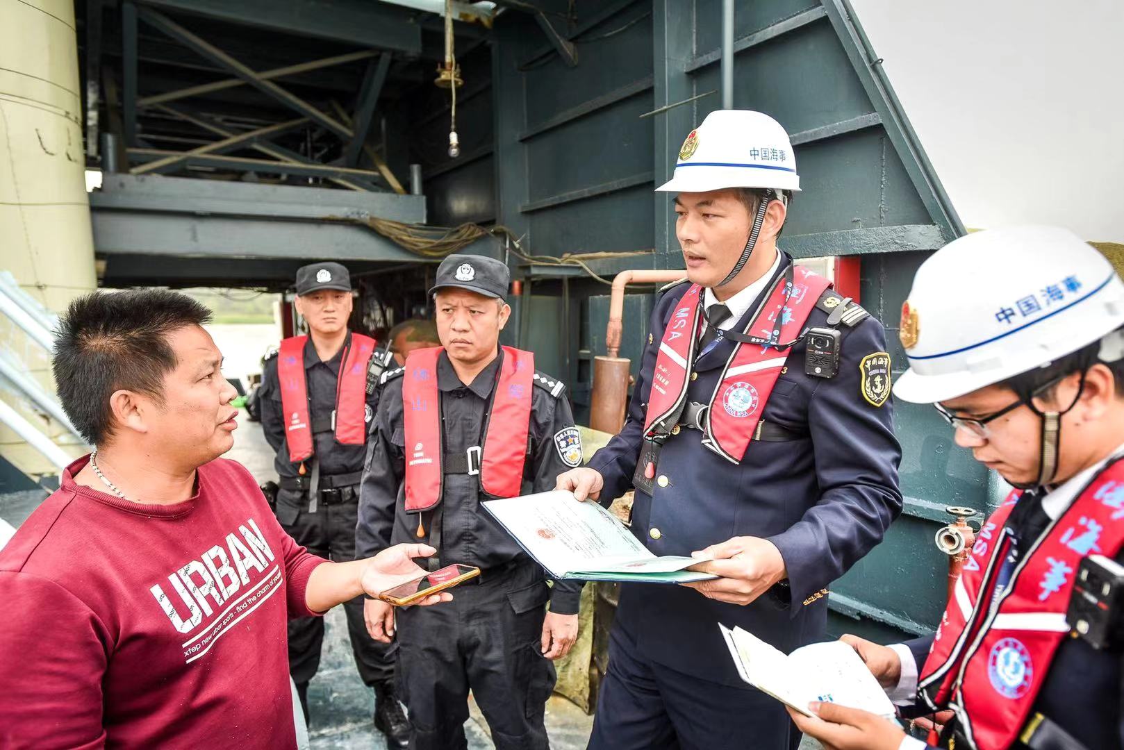 接下来,佛山水警将加强与海事,渔政,禁毒等部门的沟