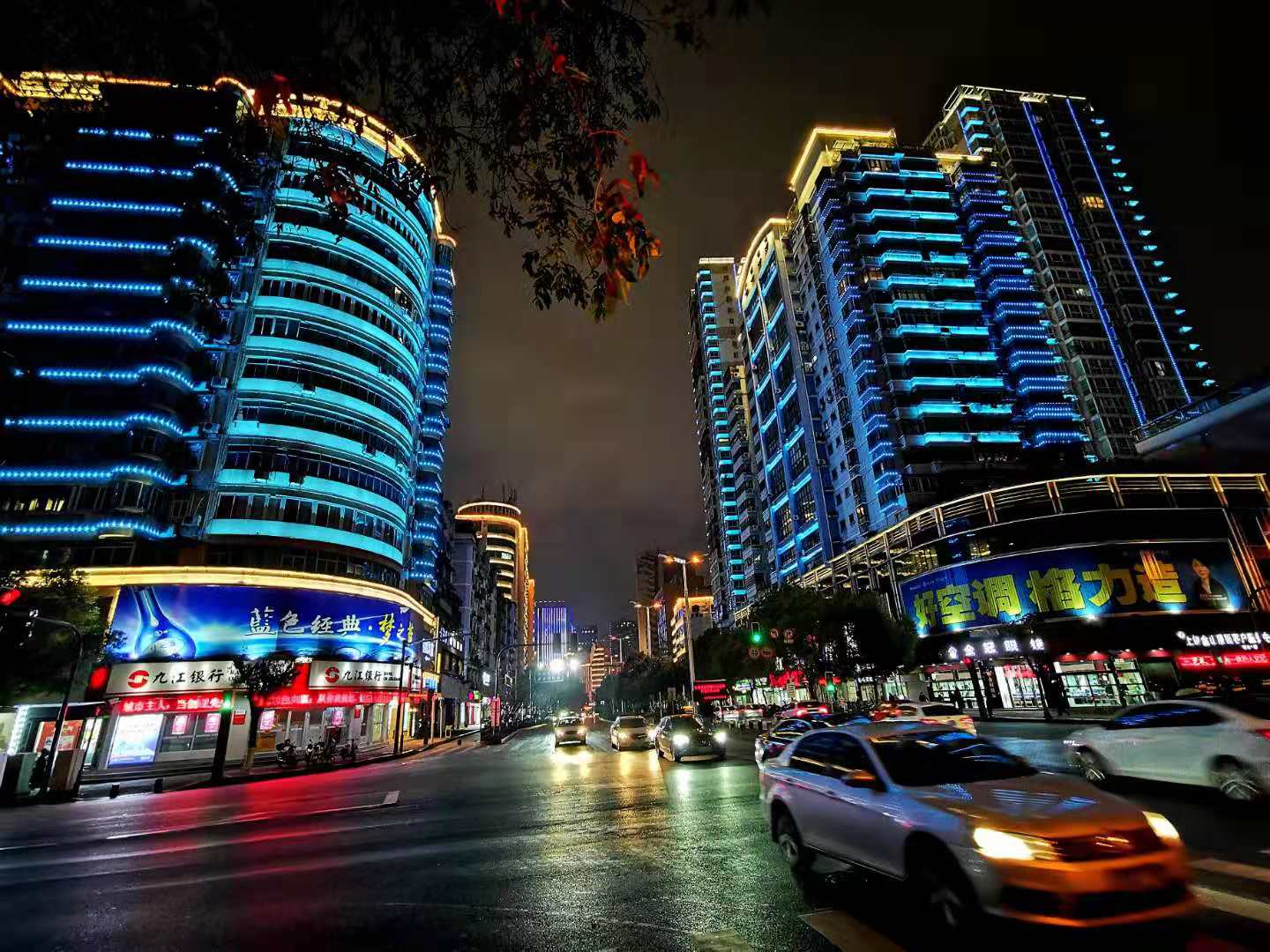 夜色上饶多姿多彩一睹为快