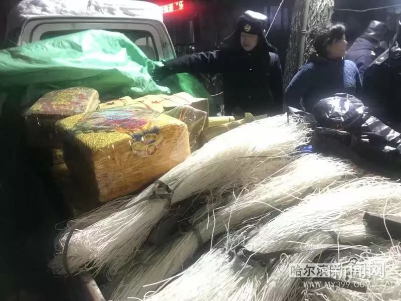 哈尔滨新闻网■粮油店里、粉条车上偷偷卖，查！道外区多部门联合查处销售冥纸冥币