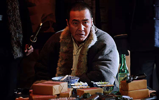 新世界中出彩的配角:一位扮过魏璎宁,一位演过亮剑,一位星二代