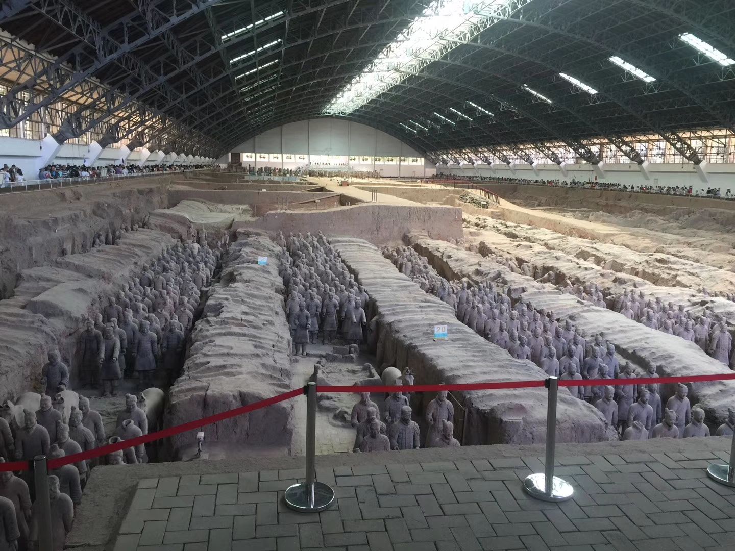 去了西安又不去看兵马俑的绝对是跟没来过是一样的