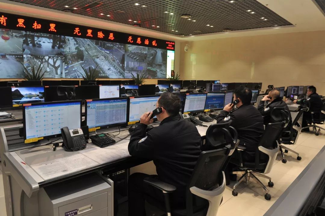 一线传真2019年这911万余次您好重庆110中这些警情最让接线员们难忘