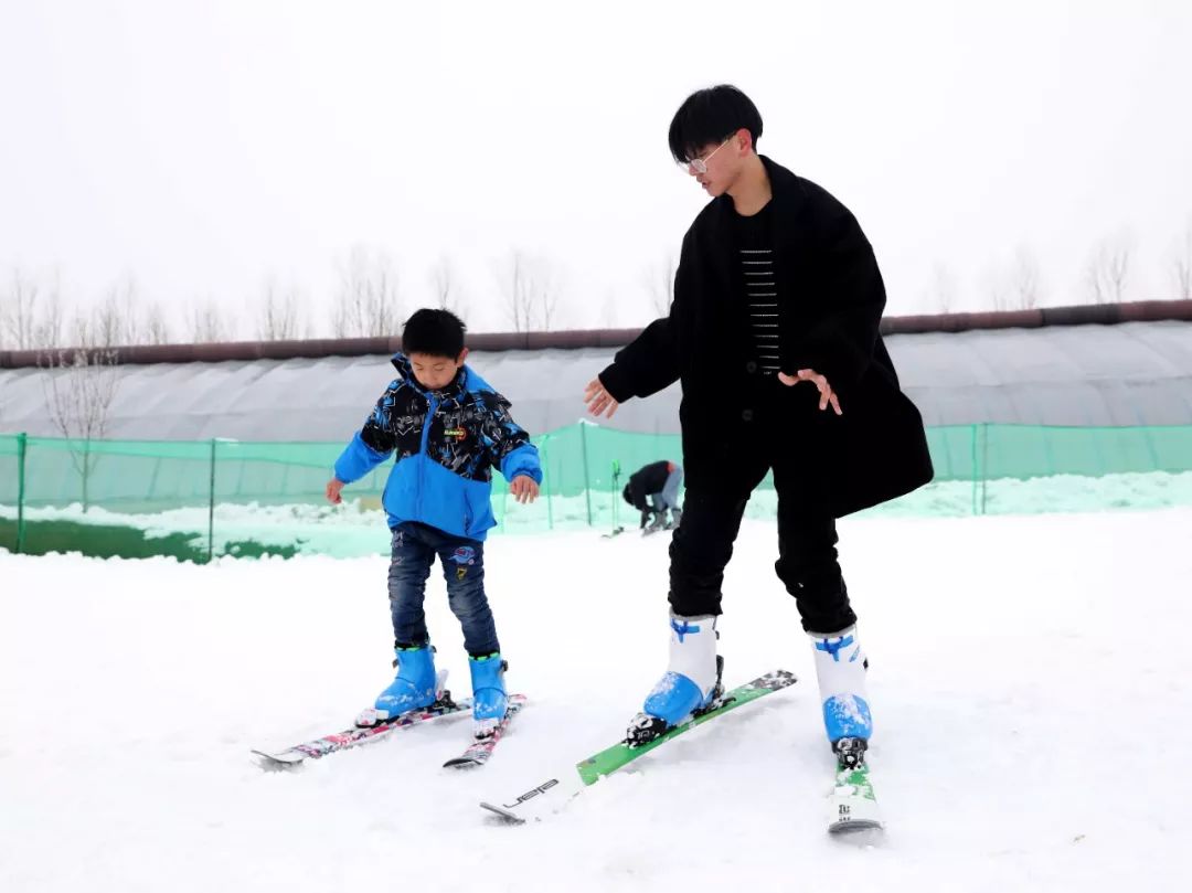 巨鹿金玉滑雪场图片