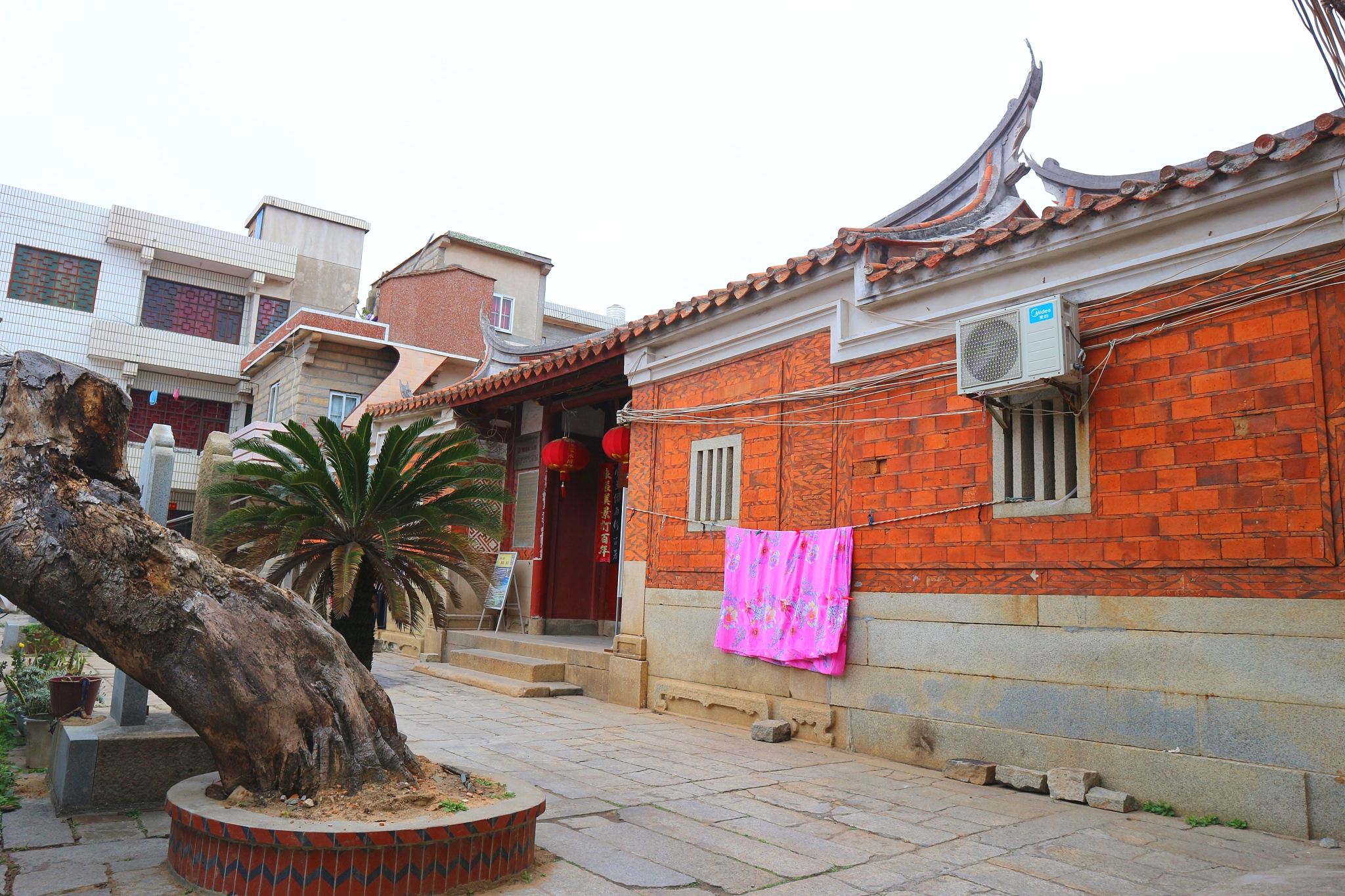 福建泉州崇武古城南门外有个迷宫般的海门村我绝望了