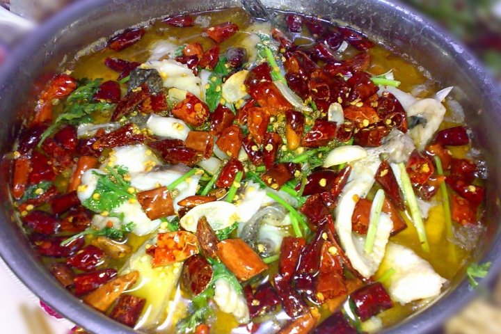 做水煮鱼时,千万别直接煮,2个小技巧,鱼肉鲜嫩无腥味,太香了