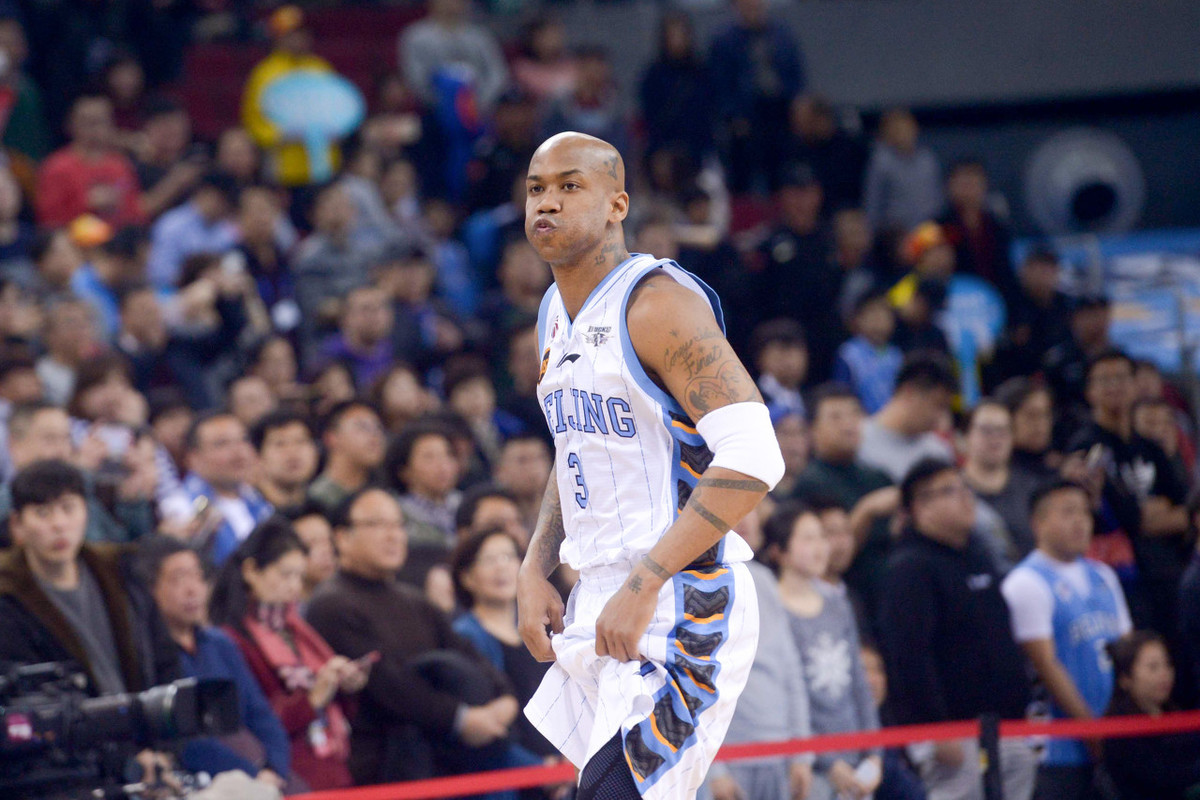 首钢困境:当林书豪成不了马布里时,内线的短板就成了致命伤