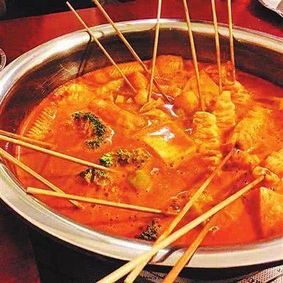 味美香辣,价格便宜,其锅底继续沿用了火锅的形式将新鲜辣糊糊去过