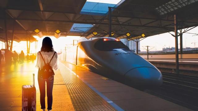 洞见■今年春运最感人的15个瞬间：世界再大，总有人盼你回家