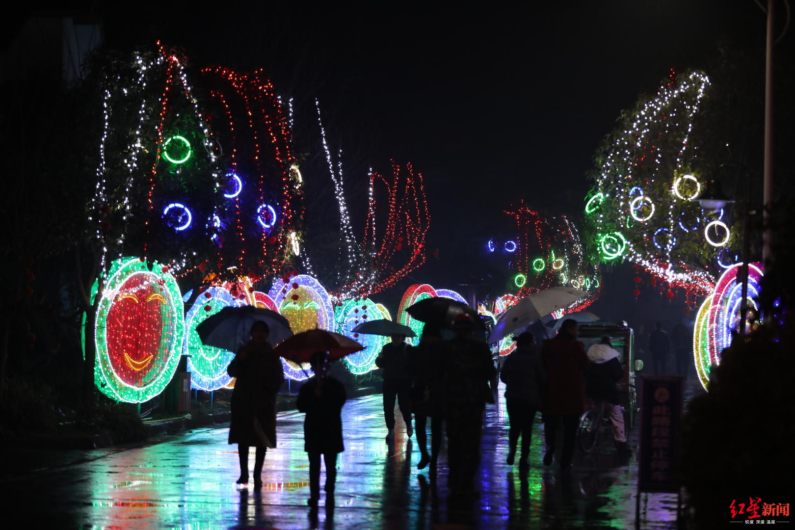 「红星新闻」2020战旗大地艺术节开幕啦 快来这里来过个“红色中国年”