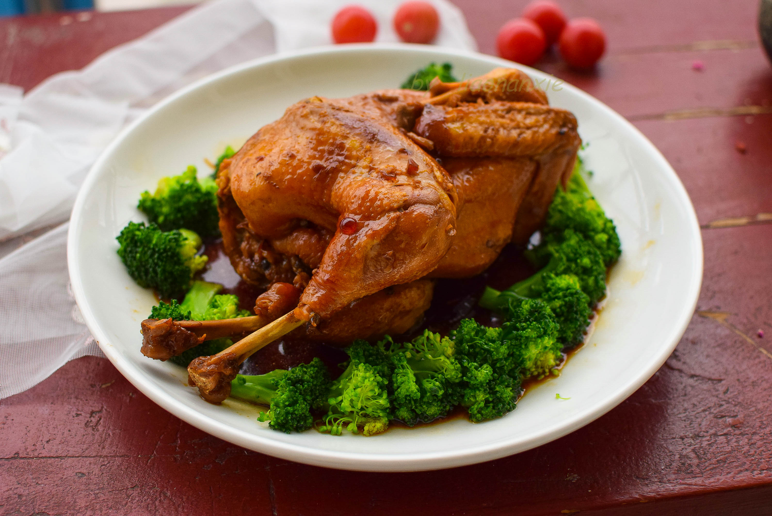 过年做卤鸡我有绝招不用加一滴水就要这几种调料出锅香满屋