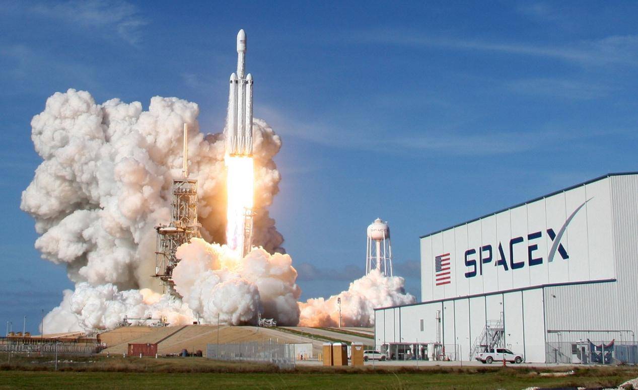 spacex的猎鹰9号:埃隆·马斯克的火箭如何赢得再利用竞赛?