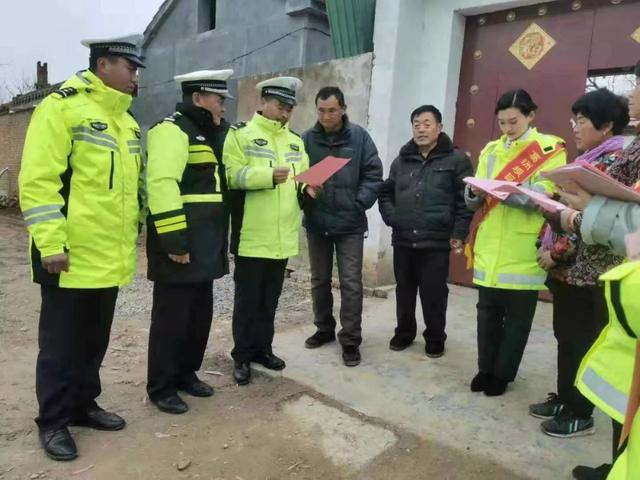 山东高速交警：春运播报：保时捷187公里/小时，超速70%！罚款2000元记12分！